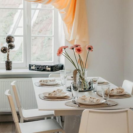 Spacious - 140 Square Meters Apartment, Vilnius City Centre Buitenkant foto