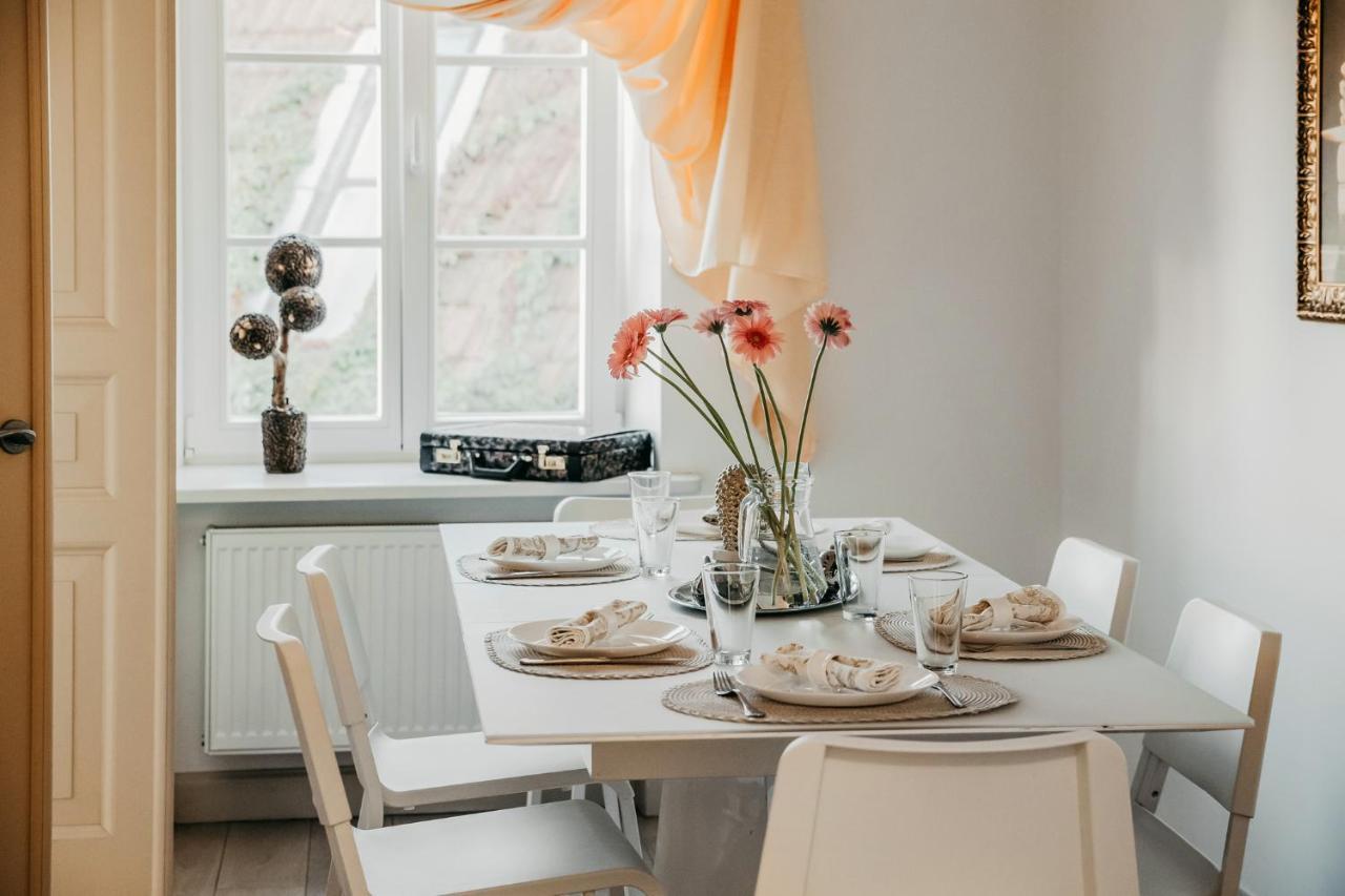 Spacious - 140 Square Meters Apartment, Vilnius City Centre Buitenkant foto