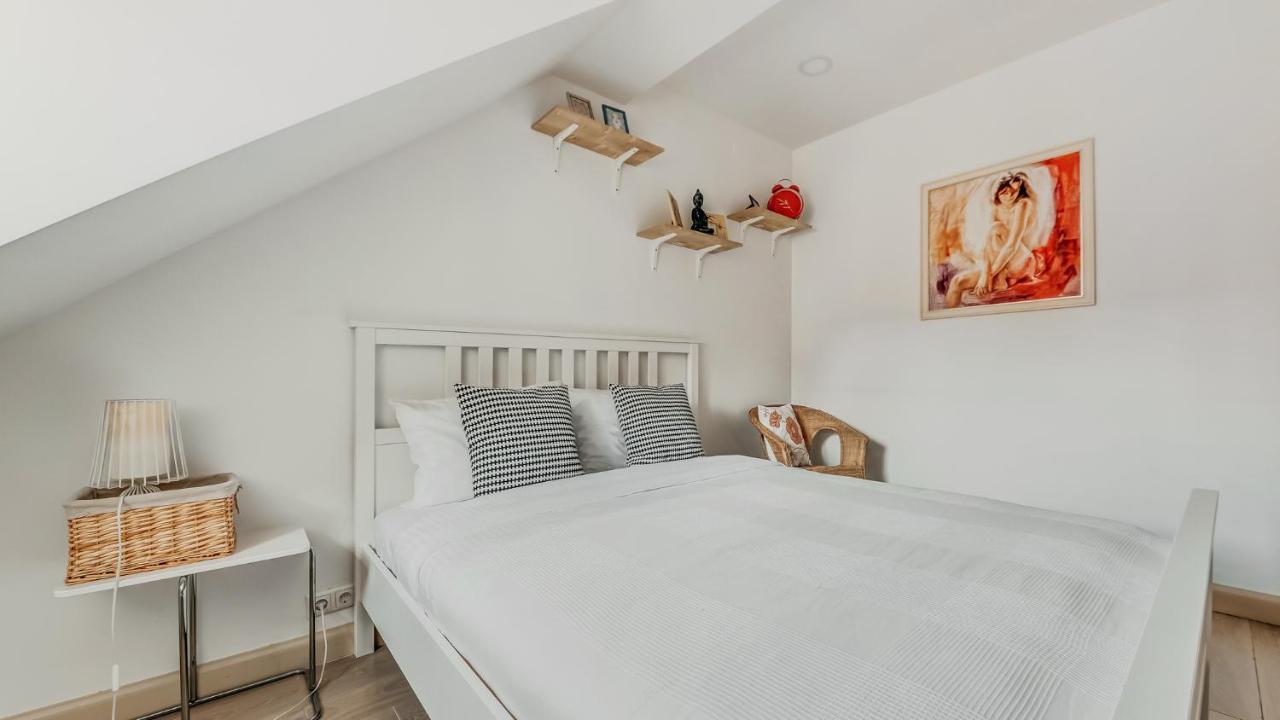Spacious - 140 Square Meters Apartment, Vilnius City Centre Buitenkant foto